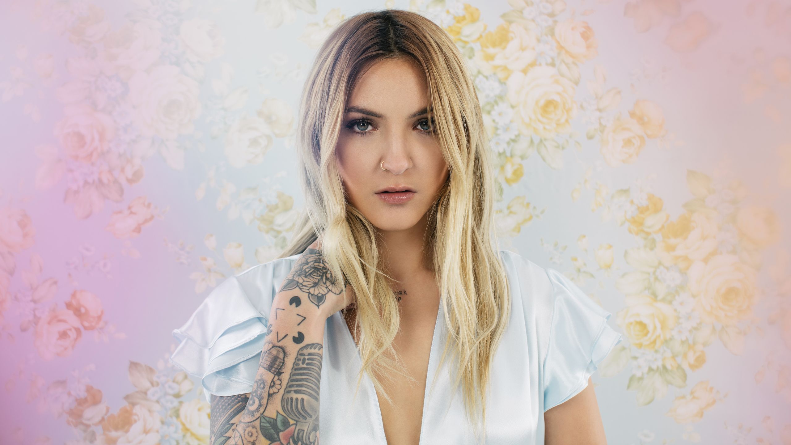 julia michaels - DaBaby Store